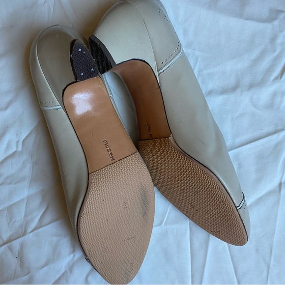 Vintage Ferragamo Nude Pumps with Brogue Detailing - Picture 7 of 7